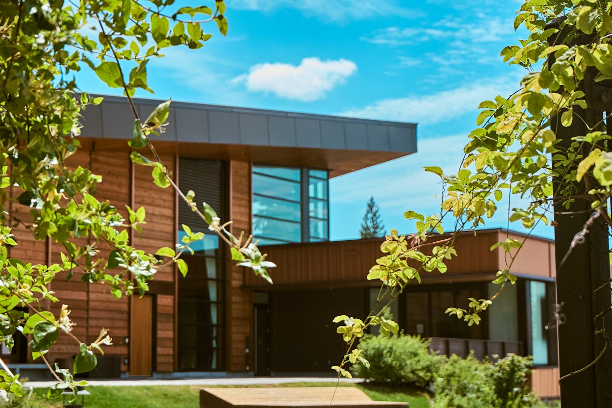 Finding Professional Cedar Lap Siding Restoration Services